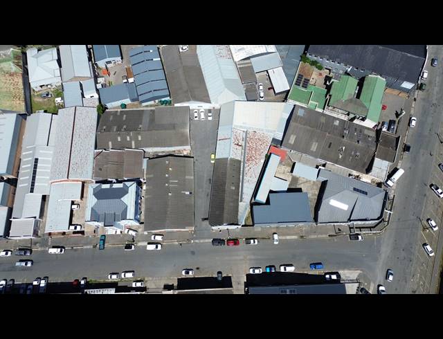 2,092M² WAREHOUSE FOR SALE IN ARCADIA